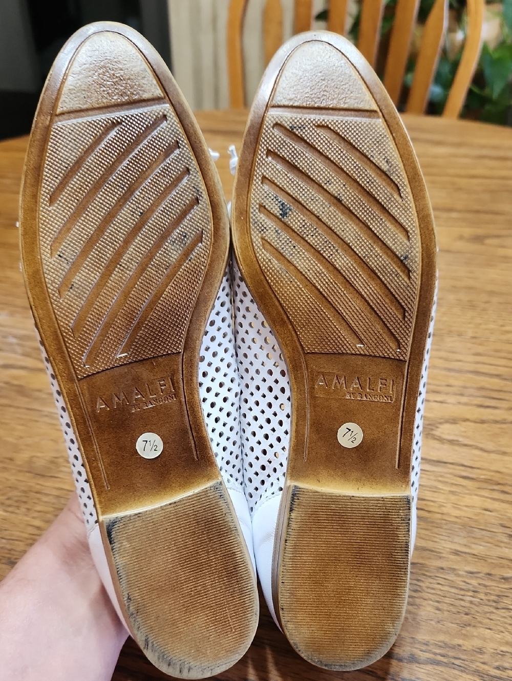 Amalfi By Rangoni White Flats Size 7.5N - Picture 5 of 6